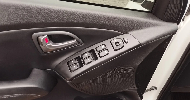 Hyundai ix35 cena 43900 przebieg: 146734, rok produkcji 2014 z Węgrów małe 191